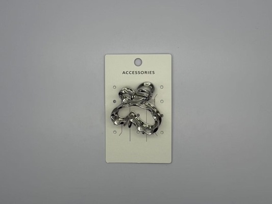 Clipe de garras de cabelo prateado de uso múltiplo em design versátil e leve para várias formas