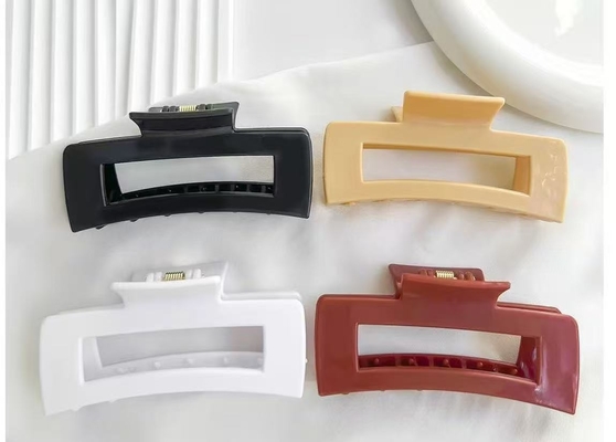 Garras de material que não se quebra
